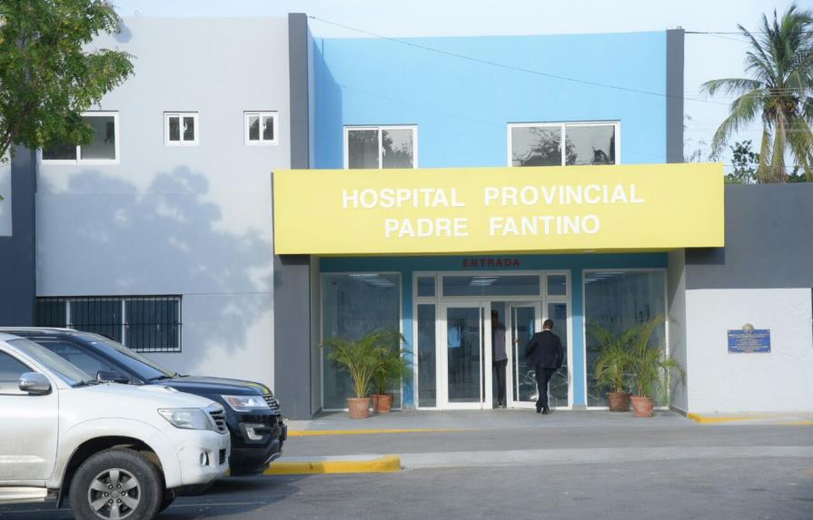 Presidente Danilo Medina entrega hospital Padre Fantino en Montecristi