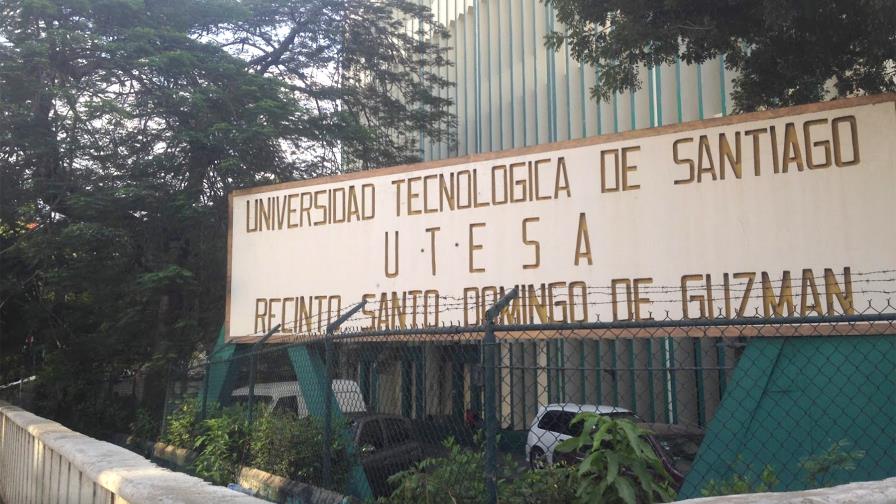 Utesa explica alza en derecho a graduación de sus estudiantes