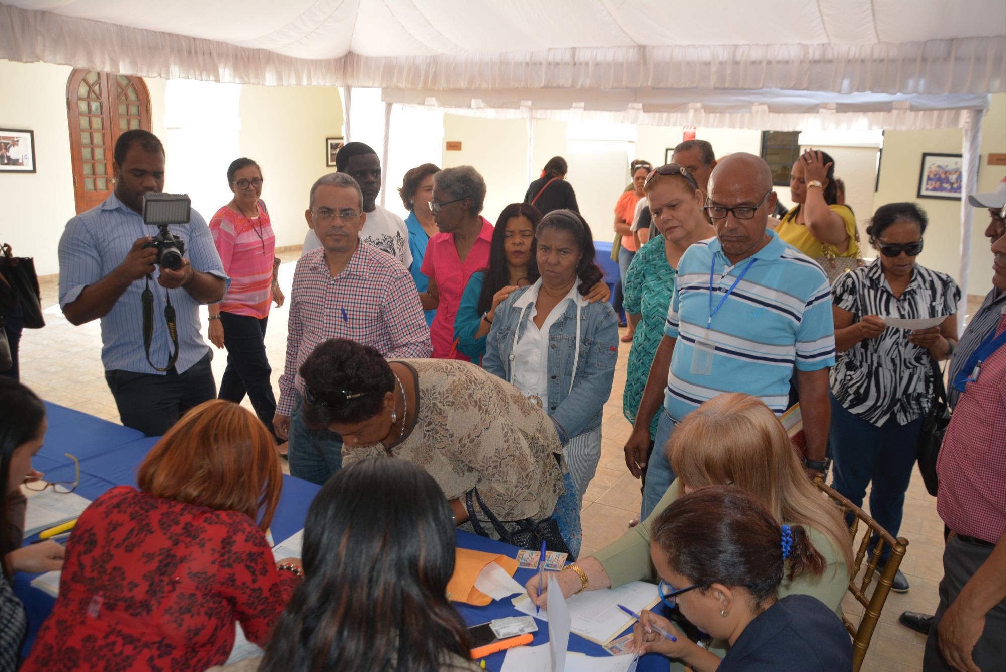 Profesores recibieron recursos. 