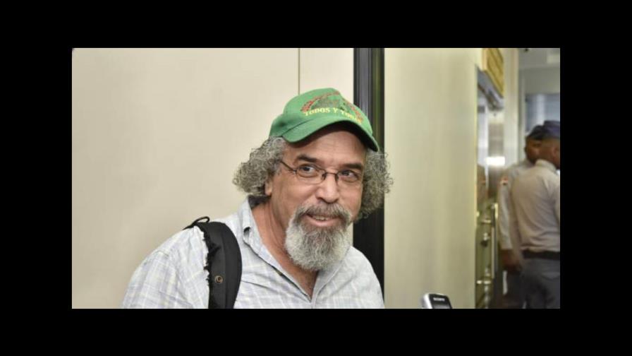 Padre Rogelio demandará medio y periodista le atribuyeron tener hijo biológico Padre Rogelio demandará medio y periodista le atribuyeron tener hijo biológico