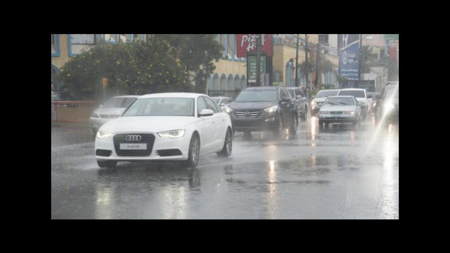COE mantiene 16 provincias bajo alerta; más de 100 viviendas han resultado afectadas por las lluvias