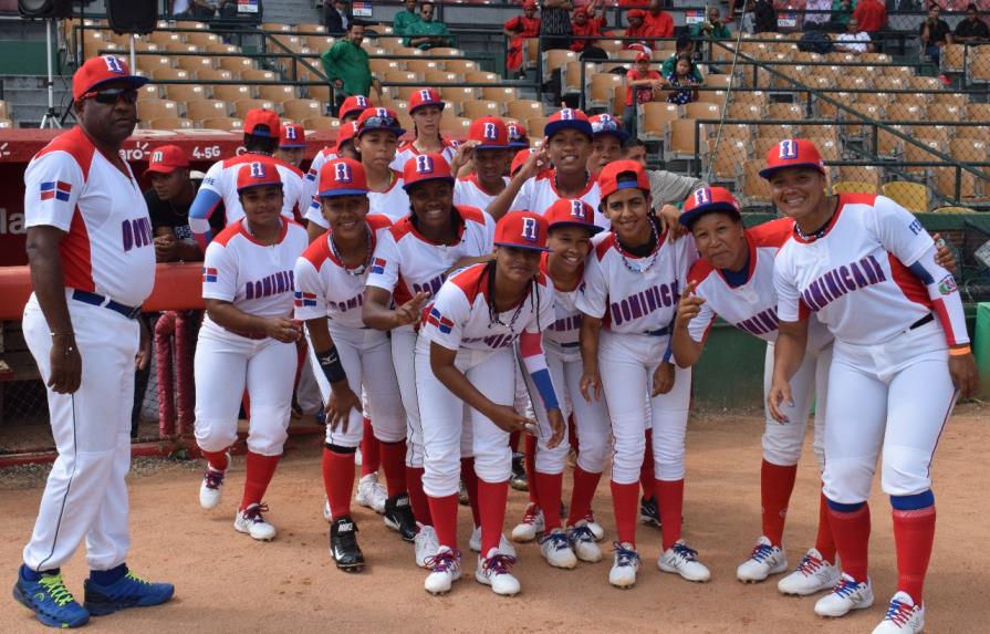 República Dominicana vence a Puerto Rico y avanza a Copa del Mundo de béisbol femenino