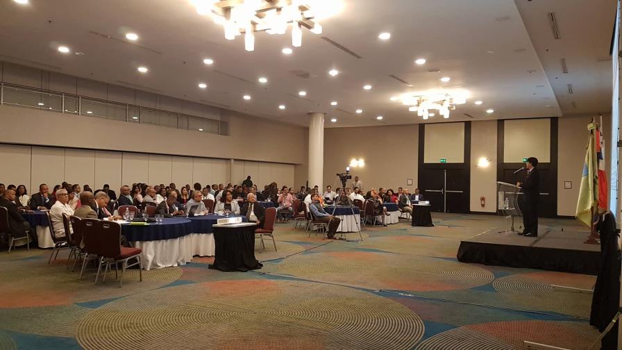 ETED organiza taller para mejores prácticas en transporte de energía