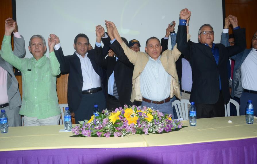 Abogados apoyan aspiraciones del expresidente Leonel Fernández