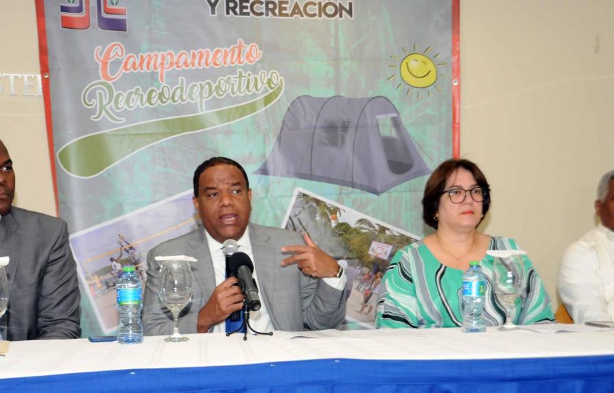 Danilo Díaz anuncia Campamentos Semana Santa en las 32 provincias