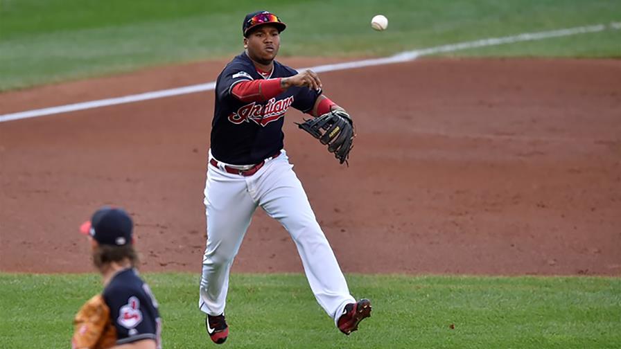 José Ramírez se lesiona dedo;  murió pitcher Jesús Martínez