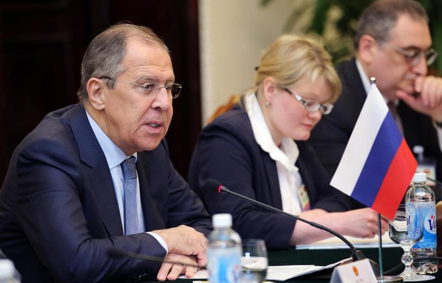 Moscú atribuye a chantaje de EE.UU. expulsión diplomáticos y medita respuesta