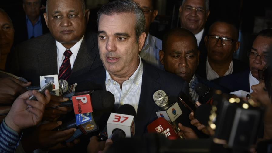 Abinader llama a compartir en familia y rescatar valores cristianos