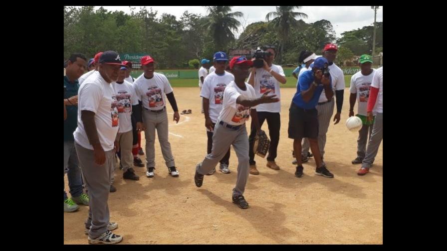  Sabana de la Mar gana en inicio de sóftbol Torneo Rubén Toyota