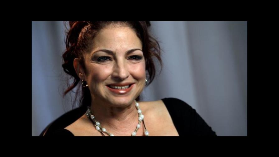 Gloria Estefan, criticada en redes sociales por apoyar a líder estudiantil Gloria Estefan, criticada en redes sociales por apoyar a líder estudiantil