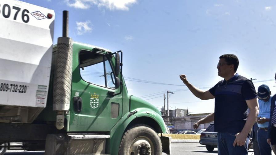 Mientras usted se recrea el ayuntamiento limpia