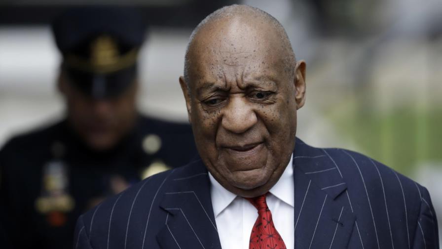 Juez rechaza reclamo de abogados de Cosby de que se recuse Juez rechaza reclamo de abogados de Cosby de que se recuse