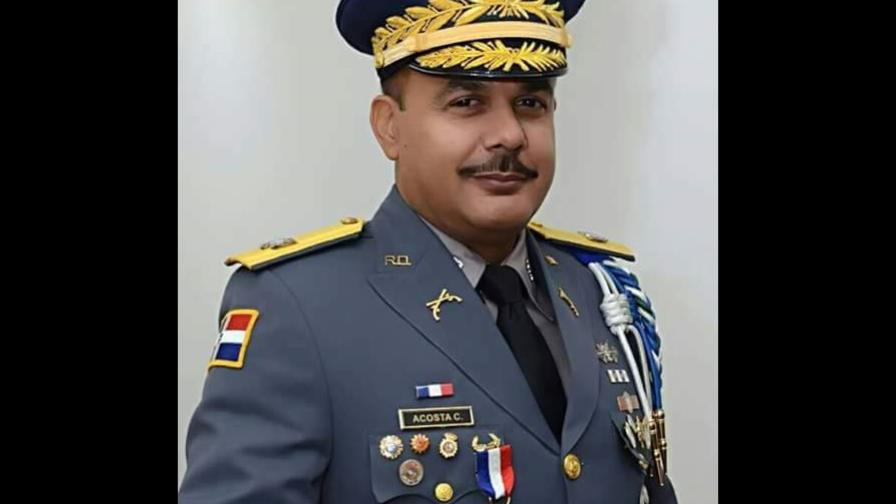 Posesionan nuevo director policial en Santiago