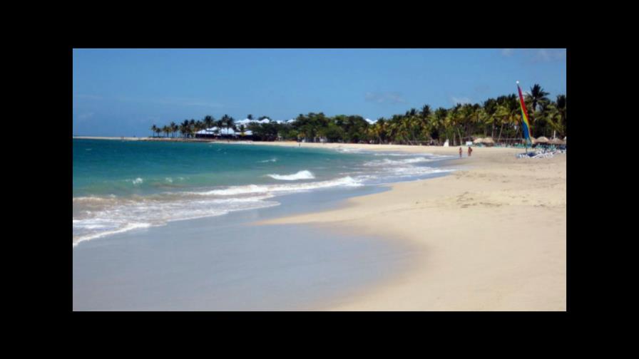 Abren playas de Puerto Plata debido a la normalidad del clima