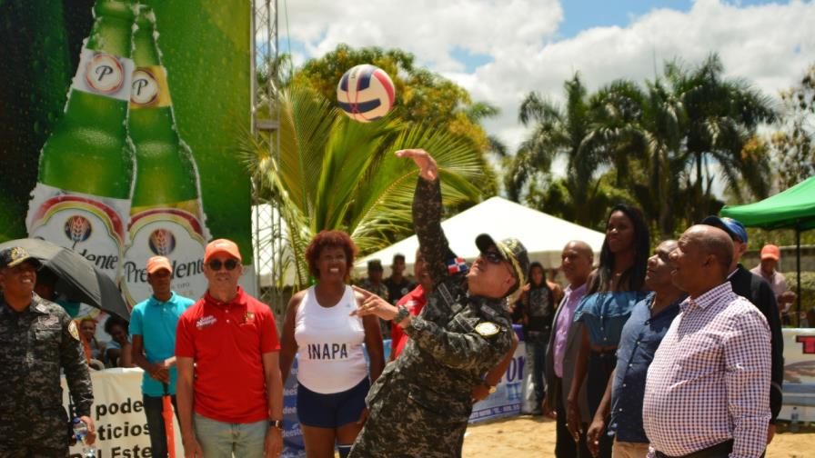 Olimpos, Banreservas, INAPA, las Kittys y las Anas avanzan en voleibol playero Rubén Toyota Olimpos, Banreservas, INAPA, las Kittys y las Anas avanzan en voleibol playero Rubén Toyota