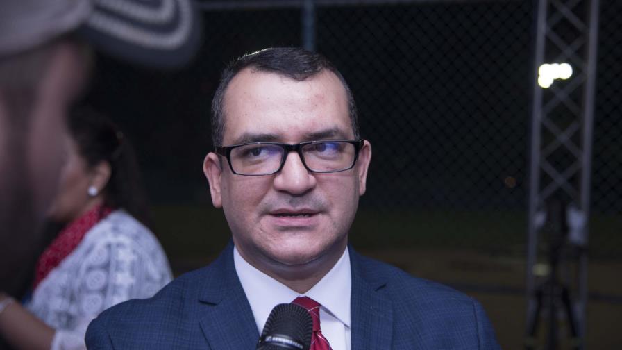 Román Jáquez dice ciclo electoral corre y se agota el tiempo para aprobar leyes
Román Jáquez dice que el ciclo electoral corre y se agota el tiempo para aprobar leyes