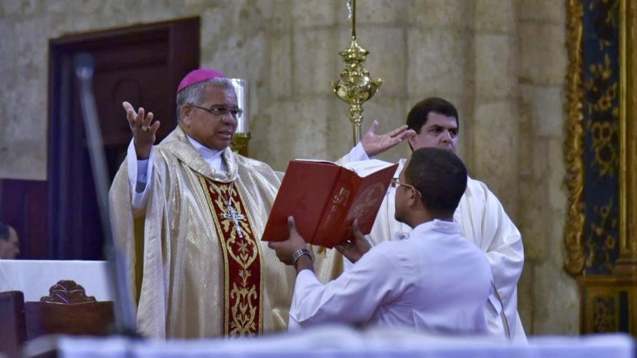 Ozoria llama a la sociedad a enfrentar los problemas con optimismo