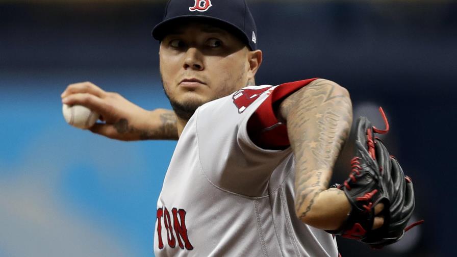 Velázquez mantiene en alto el pitcheo abridor de Boston, que venció a Tampa