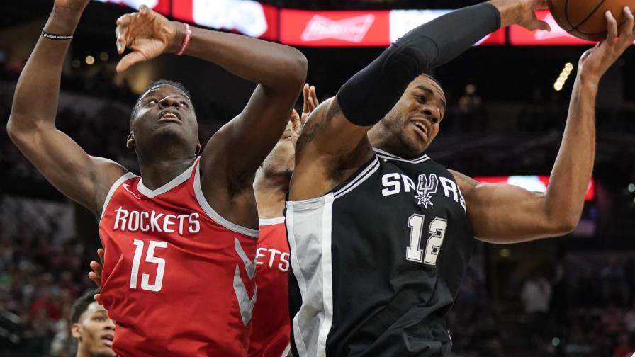 Aldridge logra doble doble; Spurs arrollan a Rockets