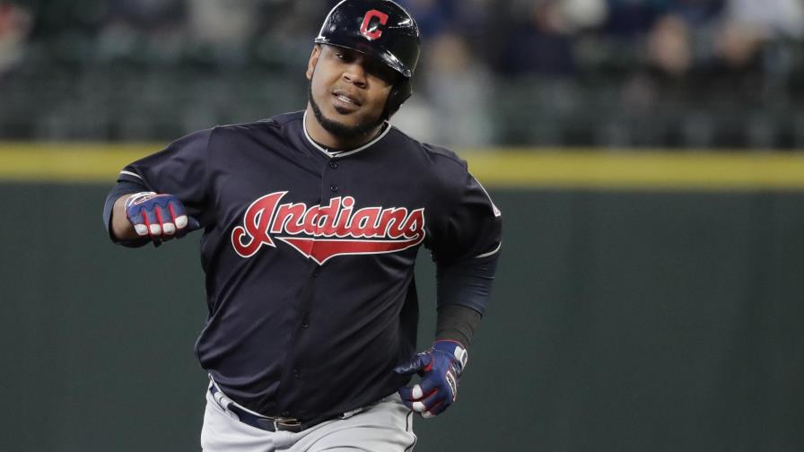 Encarnación disparó dos jonrones, pero Seattle se impuso a Cleveland
