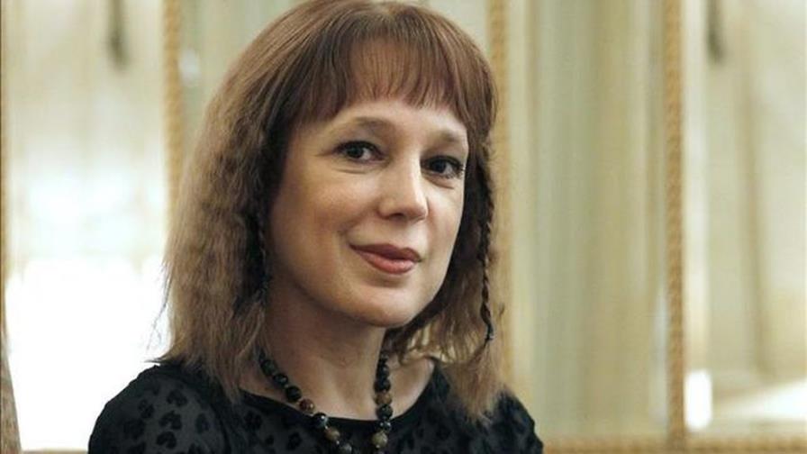  La española Ángela Vallvey reivindica el feminismo de los cuentos infantiles