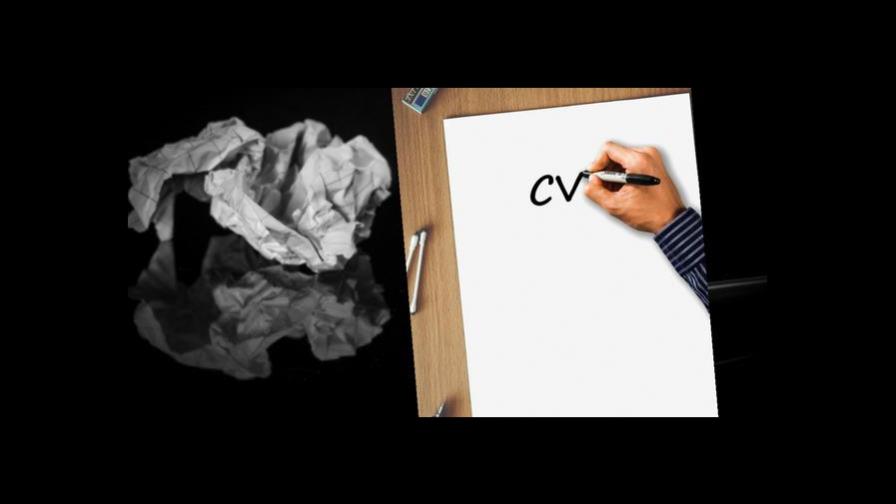 Currículum o currículo, con tilde, pero curriculum vitae, sin tilde y en cursivas Currículum o currículo, con tilde, pero curriculum vitae, sin tilde y en cursivas