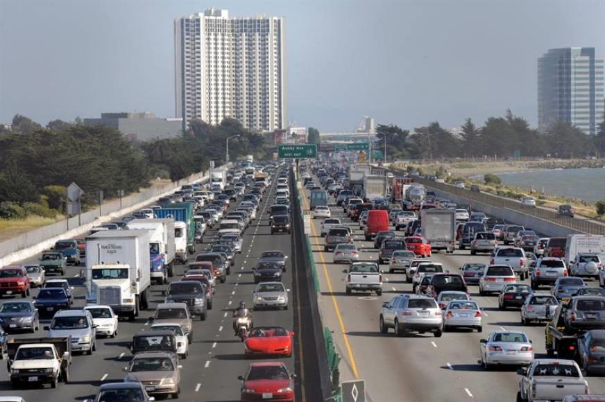 Estados Unidos relajará las exigencias de control de emisiones en automóviles de Obama 