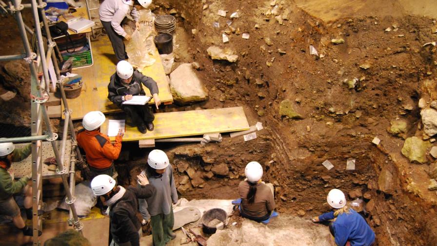 Estudio pone en duda rituales funerarios en yacimientos Atapuerca y Dinaledi Estudio pone en duda rituales funerarios en yacimientos Atapuerca y Dinaledi