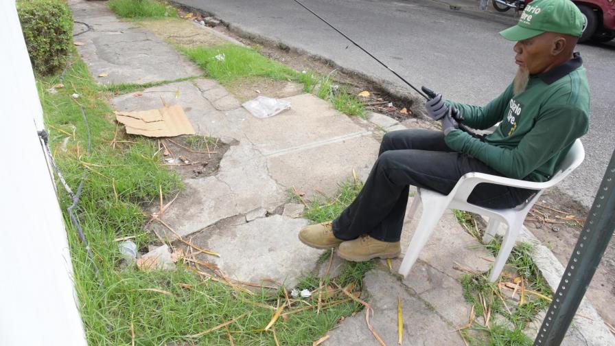Una esquina que hay que abandonar cuando llueve Una esquina que hay que abandonar cuando llueve