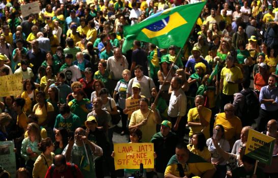 Cientos de miles de brasileños piden cárcel para Lula en víspera del “juicio final”