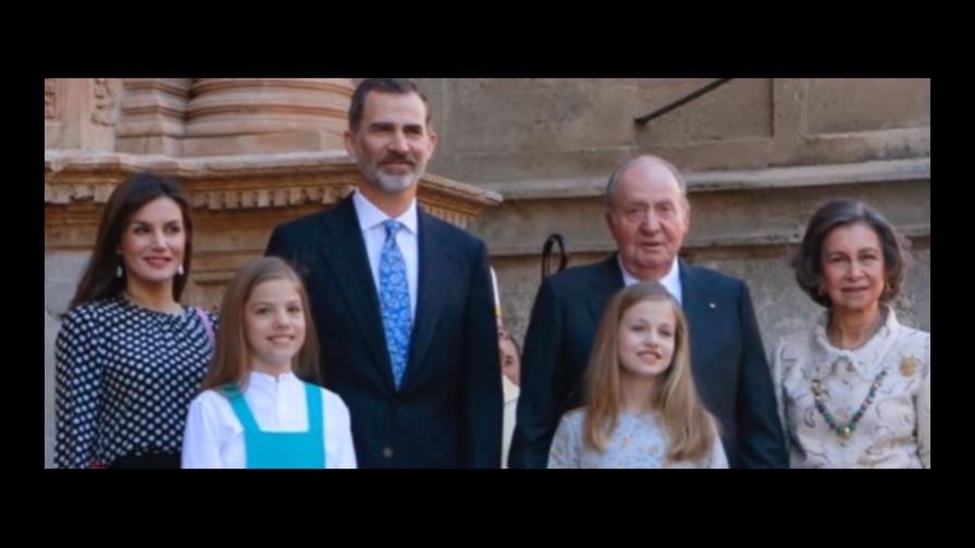 La frustrada foto de la reina Sofía y sus nietas La frustrada foto de la reina Sofía y sus nietas