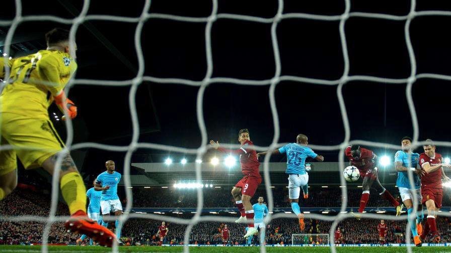 El Liverpool derrota al Mánchester City y roza las semifinales de la Champions