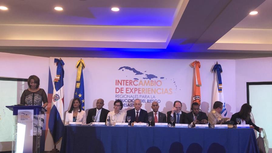 Realizan seminario sobre riesgos y desastres 