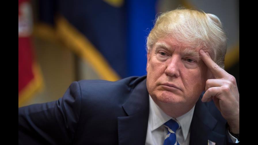 Guerra de Trump contra Bezos y los medios independientes