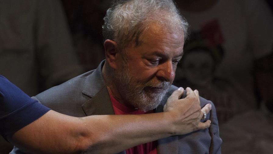 Lula define estrategia ante su probable ingreso en prisión Lula define estrategia ante su probable ingreso en prisión
