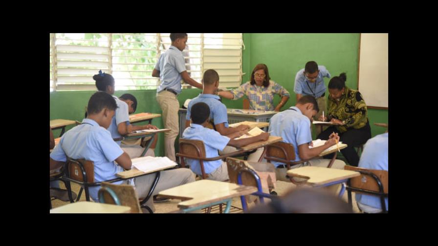 ADP anuncia paro de docencia para el martes 10 en provincias Duarte y Hermanas Mirabal