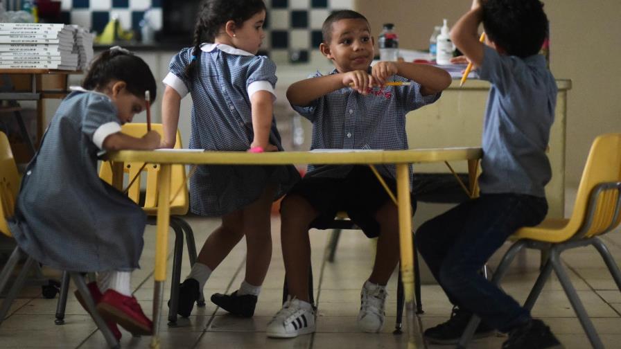 Puerto Rico cerrará 283 escuelas por falta de alumnos Puerto Rico cerrará 283 escuelas por falta de alumnos