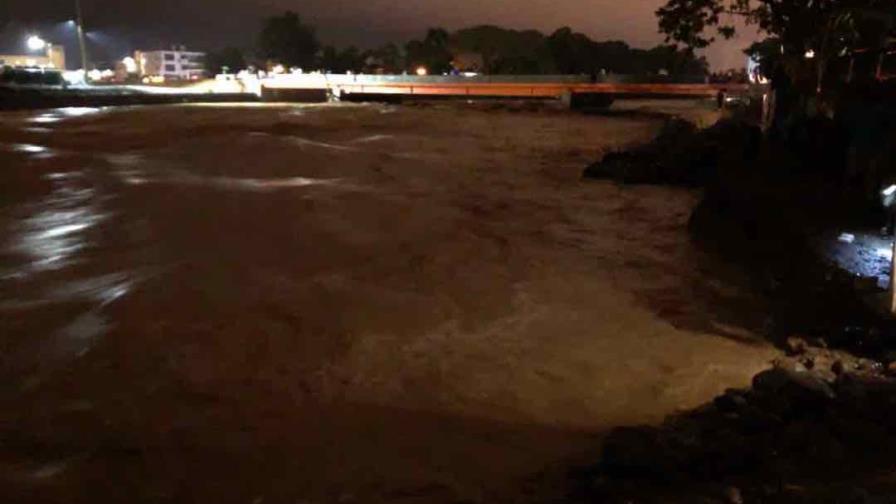 COE declara alerta roja a La Vega por inundaciones COE declara alerta roja a La Vega por inundaciones