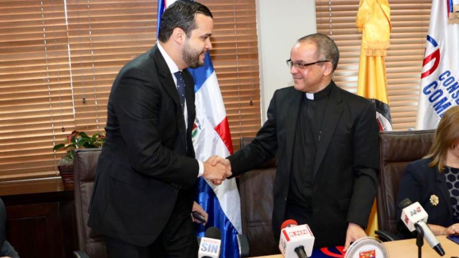 Entidades capacitarán a periodistas en temas de competitividad, innovación y emprendimiento