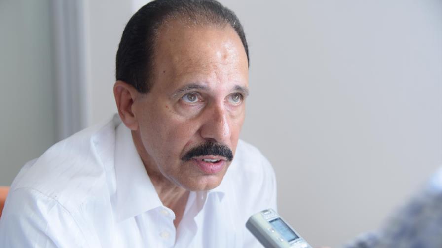 El agua sobrepasó los muros