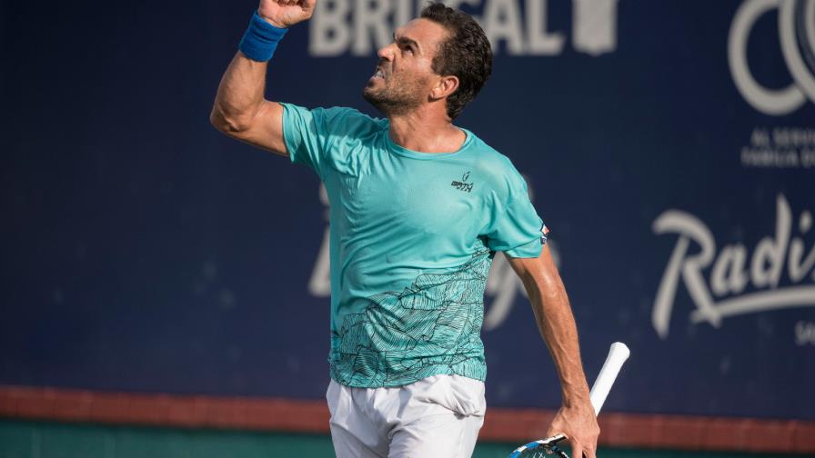 Dominicana se pone a un paso de la permanencia con doble triunfo de Víctor Estrella y Roberto Cid