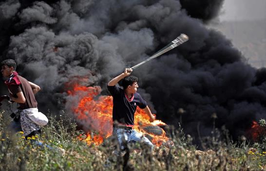 Siete palestinos muertos y unos 400 heridos en nuevos choques con soldados israelíes