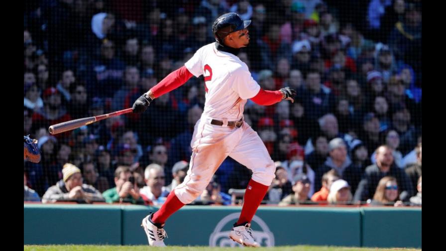VIDEO: Xander Bogaerts dispara grand slam; Medias Rojas aplastan a Rays