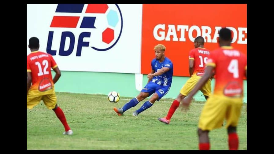 Un gol de Alfredo Padilla da victoria al Atlético Vega Real en inicio de la Liga Dominicana de Fútbol