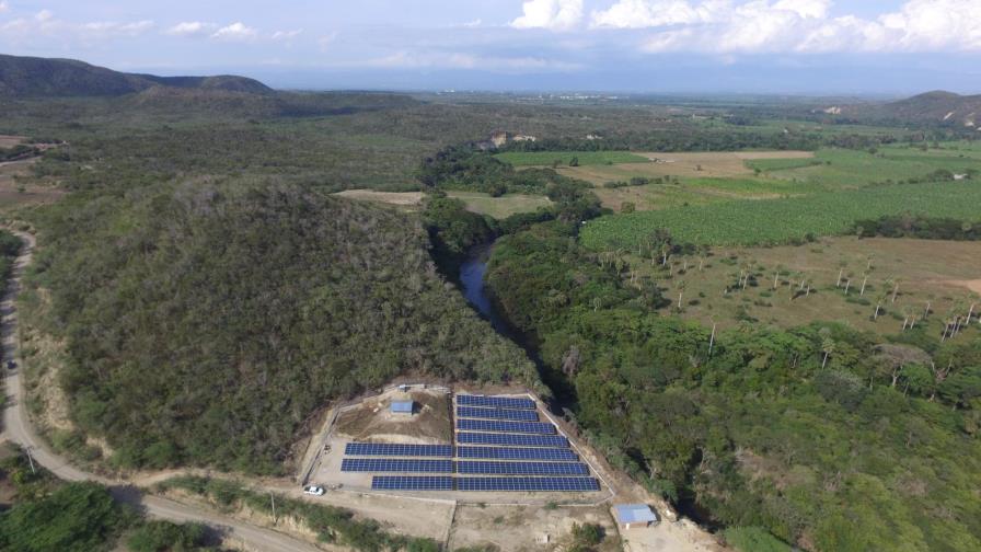 Empresa productora de bananos orgánicos reduce costos utilizando la energía solar 