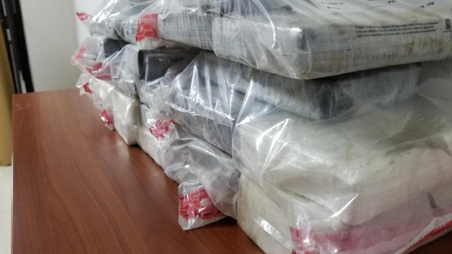 Ocupan 28 paquetes de cocaína en el puerto de Haina