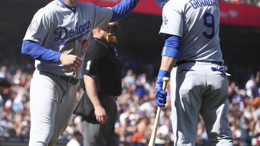 Bellinger supera intoxicación y colabora en victoria de los Dodgers