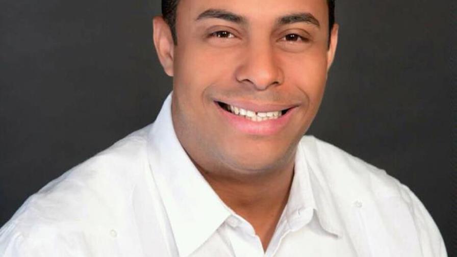 Ministro consejero y dirigente del BIS denuncia atropello y humillación en Cancillería y Palacio 