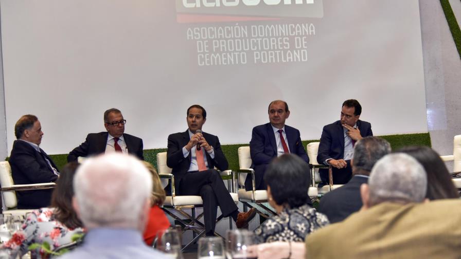 Caen ventas locales de cemento en mercado con subida de precios Caen ventas locales de cemento en mercado con subida de precios