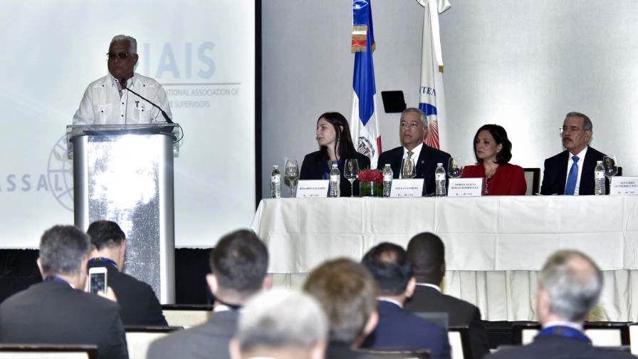 Los riesgos asociados a huracanes y terremotos serán de 0,9% del PIB